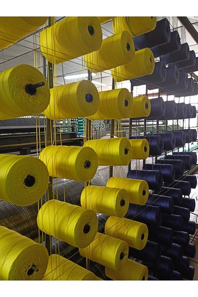 KARADENİZ BALIK AĞLARI Balcony Net 2.5x5 Meters (YELLOW NAVY) Bird Net Cat Net Pigeon Prevention Net