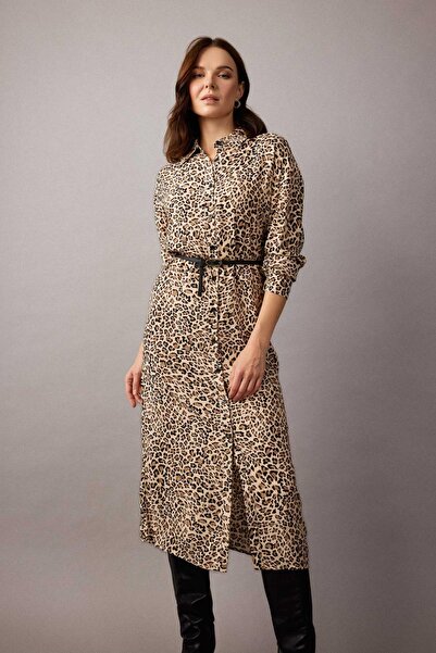 DeFacto Sukienka midi w panterkę z kołnierzykiem i długim rękawem B1653ax23au