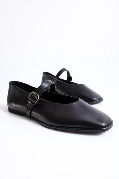 5in1Canpolat Black Blunt Toe Ballerinas