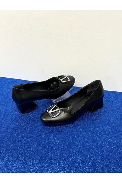 KAFKASLAR AYAKKABI KÜT BURUN V TOKA MODEL KISA KALIN TOPUK AYAKKABI