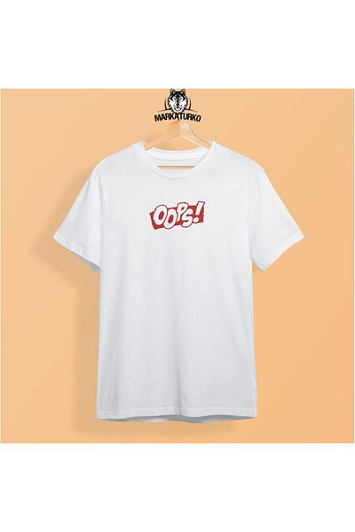 MarkaTurko Tricou unisex din bumbac pieptănat alb cu imprimeu Oops 2405-b47