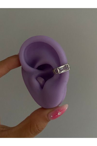 h&b design jewel Silver Baguette Stone Earcuff