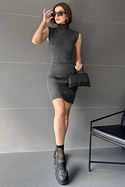 Genel Markalar Kadın Balıkçı Yaka Kolsuz Triko Tunik - Süveter