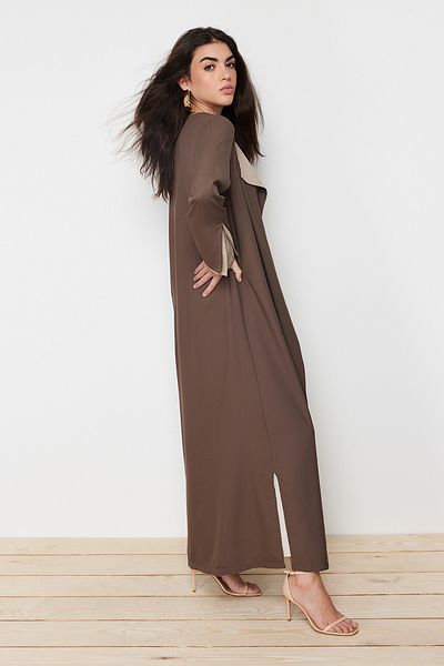 Trendyol Modest Braune, steinfarbene, lange, gewebte Aerobin-Kappe & Ferace & Abaya TCTSS24KF00011