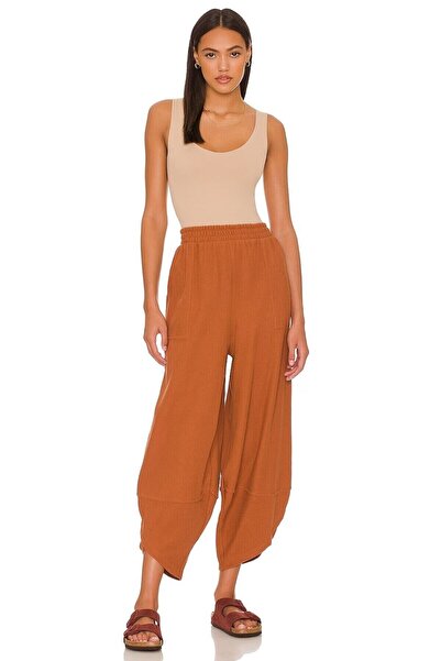 By Kul Design Γυναικείο μπεζ ζαρτιέρες με λαιμόκοψη σε σχήμα U