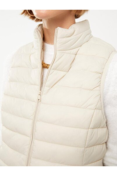 LC Waikiki LCWAIKIKI Classic Kadın Dik Yaka Düz Şişme Yelek