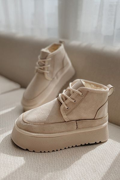 POLKA STORE Άνετα γυναικεία μποτάκια Ultra Mini Platform με γούνινη επένδυση με χοντρή σόλα μπεζ γυμνό δέρμα εκρού με κορδόνια