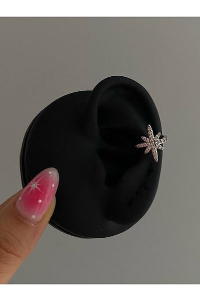 h&b design jewel Polar Star Earcuff