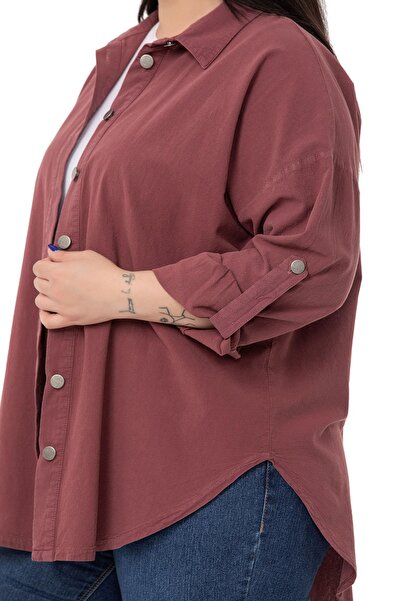 DISENTIS MODEST Plus Size Plum Shirt with Folded Sleeves and Metal Buttons
