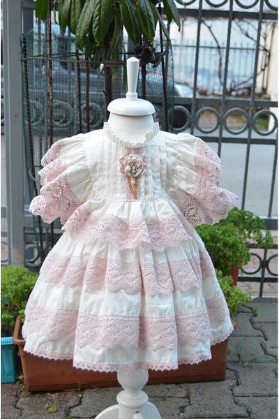 shopland Vintage Birthday Dress with Pink Lace on White Antiallergic Cotton Fabric Top