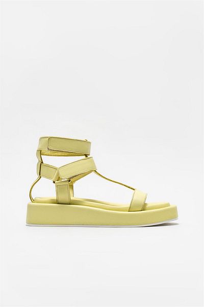 Elle Shoes صندل رياضي نسائي من الجلد الأخضر