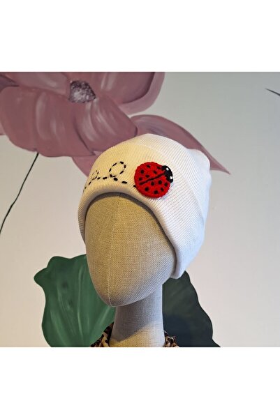sema aksesuar White Handmade Ladybug Embroidered Beanie and Cut Fingers Gloves Set - Valentine's Day Gift