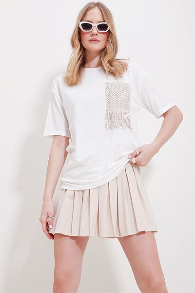 Trend Alaçatı Stili Women's White Crew Neck Two Thread T-Shirt with Knitted Pockets ALC-X11587