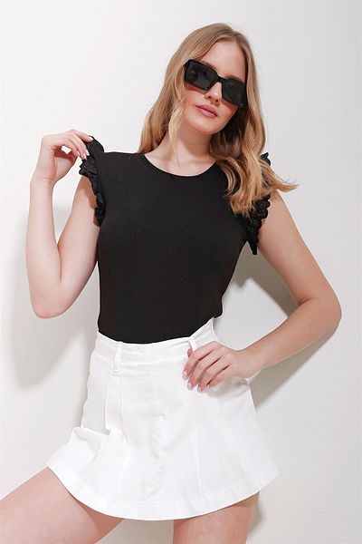 Trend Alaçatı Stili Γυναικεία Μαύρη Crew Λαιμόκοψη Μπλούζα Scalloped ALC-X11579