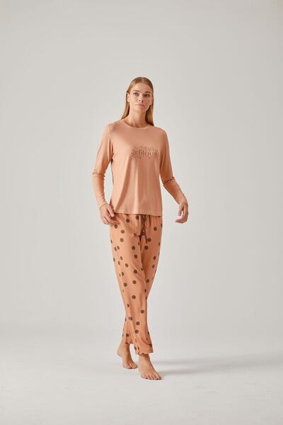 Pamuk & Pamuk Somon Baskılı Tişört Puantiye Pantolon Viskon Kadın Pijama Takımı