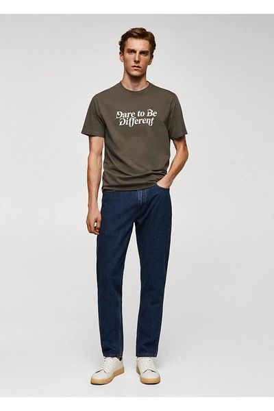 MANGO Man T-Shirt aus 100 % Baumwolle mit Brustaufdruck