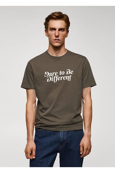 MANGO Man T-Shirt aus 100 % Baumwolle mit Brustaufdruck