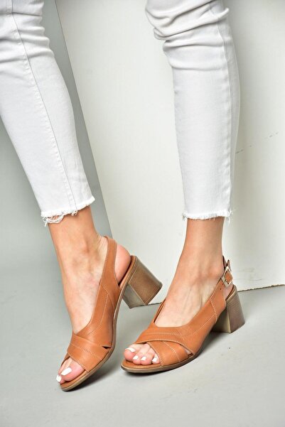 Fox Shoes P555452203 Tan Genuine Leather Thick Heeled Women's Shoes