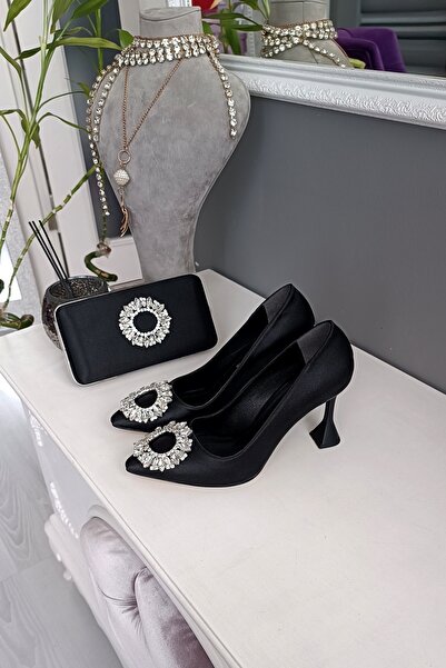 LA CALZATURE حقيبة من الساتان الأسود مزيج 9 سم كعب الشمبانيا حجر الشمس خنجر ف...