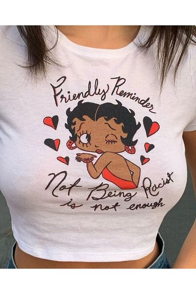 Gofeel Harajuku Friendly Kiss Detailed Half T-shirt Crop Blouse