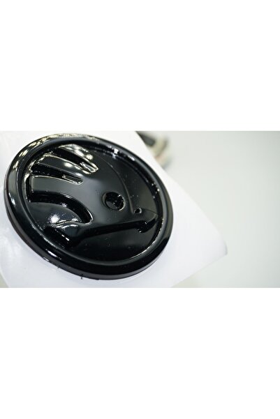 DK Tuning Skoda Bagaj 8cm Yeni Nesil Parlak Siyah Logo Amblem