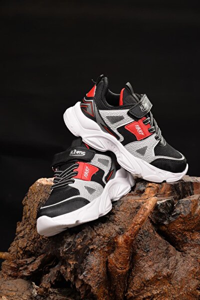 M.P. Erkek Çocuğu Siyah Detaylı Ortopedik Taban Ultra Hafif Spor Ayakkabı