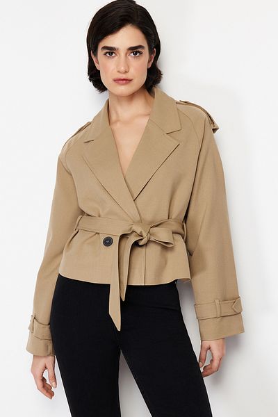 Trendyol Collection Nerz Premium Crop Blazer Trenchcoat - TWOSS24BC00010