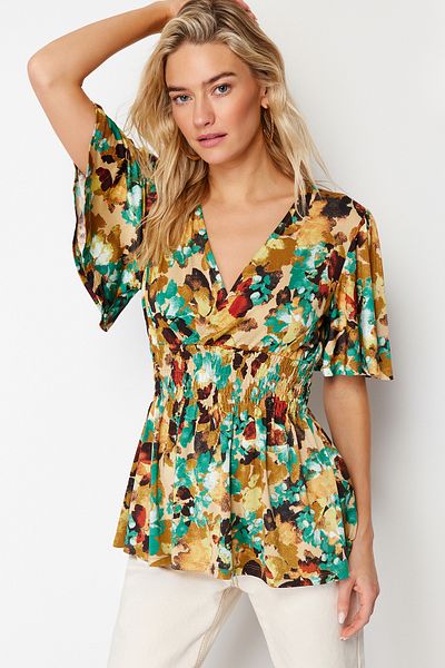 Trendyol Collection Multi Color Printed Gipeli Regular/Regular Fit Double Breasted Short Sleeve Stretch Knitted Blouse TWOSS24BZ00398