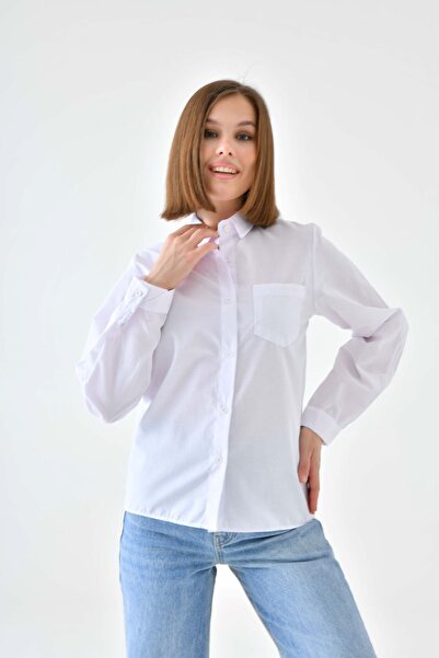 enmodaiçgiyim Cămașă albă de bază pentru femei, model scurt – elegantă, cu croiala dreaptă, pentru utilizare zilnică și la birou, cu buzunare