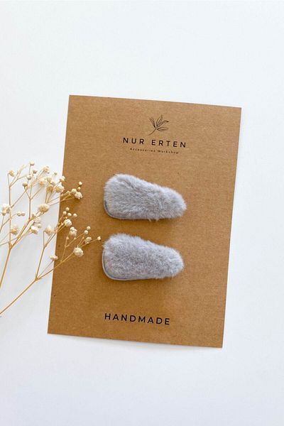 By Nur Erten Gray Soft Furry 2-Piece Clip Buckle Set