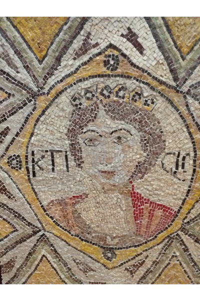 KYBELE SANAT Mozaik Tablo Antik Kraliçe 2 Doğal Taş