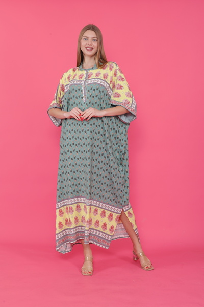 mervemoda Γυναικείο υφαντό φόρεμα με λαιμόκοψη μπροστά με νυχτερίδα με σχίσιμο μανίκι