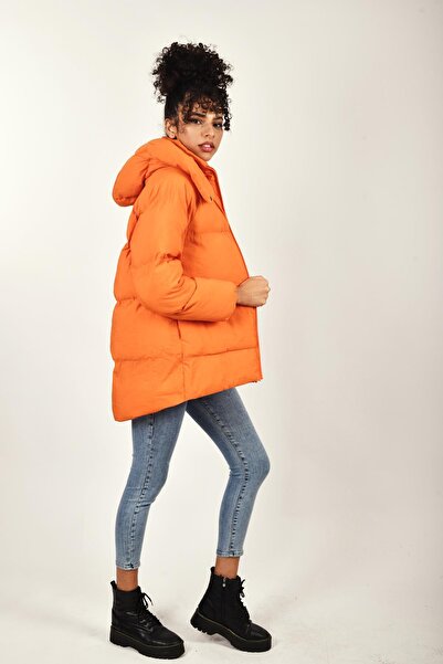 Rodi Oversize Kapüşonlu Düz Uzun Kollu Kadın Şişme Mont Rd23kb020584