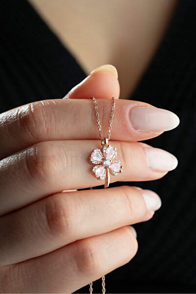 ESSARE 925 Ayar Gümüş Pembe Taşlı Dört Yapraklı Şans Yonca Kolye