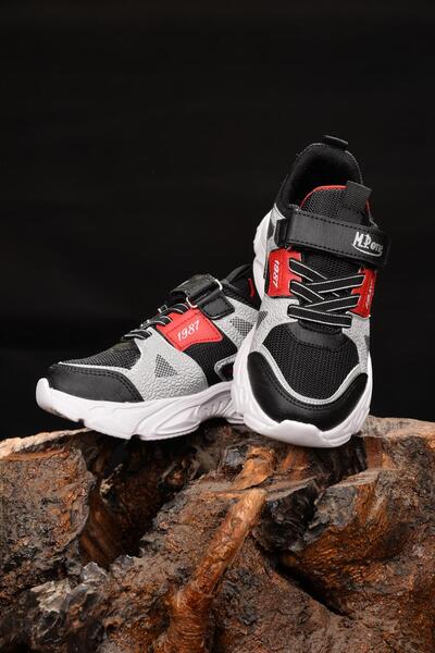 M.P. Erkek Çocuğu Siyah Detaylı Ortopedik Taban Ultra Hafif Spor Ayakkabı