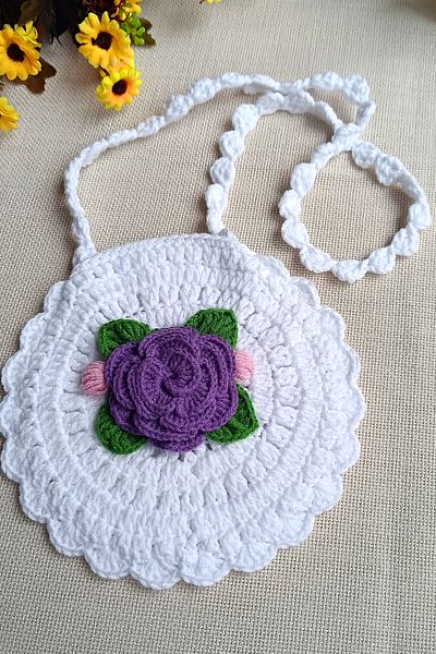 D&D CONCEPT Hand-knitted Girl's Shoulder Bag Flower Patterned Bag and Buckle Set