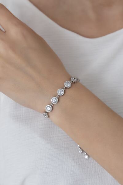 Nereze Asansörlü Elmas Montür Bileklik Kadın Gümüş Bileklik 925 Ayar