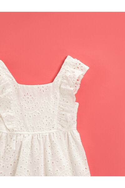 Koton Weißes Spitzenkleid für Mädchen