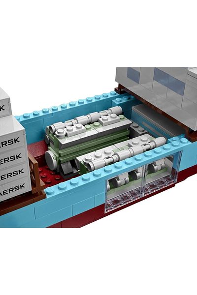 LEGO Creator Set 10241 Maersk Line Triple-e 1518 Piece Box Game Set