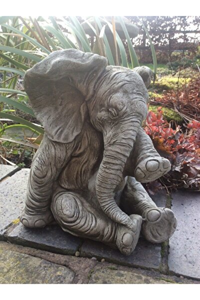 saksı deposu Oturan Fil Heykeli