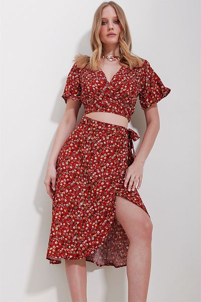 Trend Alaçatı Stili Women's Tile Double-breasted Collar Floral Patterned Blouse and Ruffled Skirt Woven Viscose Set ALC-X11592