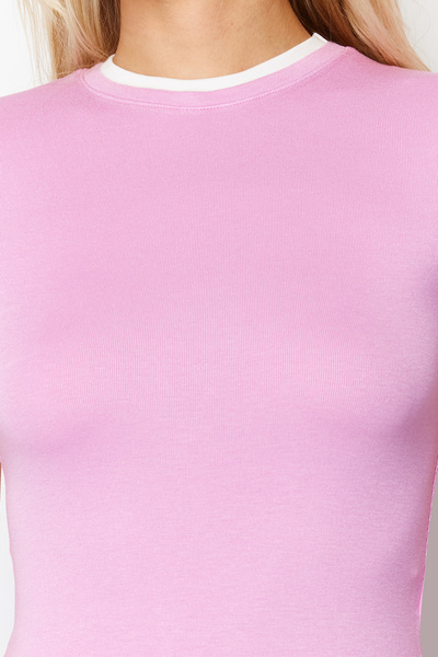 Trendyol Collection Εύκαμπτο πλεκτό μπλουζάκι ροζ βισκόζης/μαλακό ύφασμα με εφαρμογή στο σώμα TWOSS24TS00063