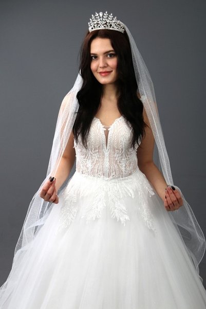paris in paris Glitter Long Wedding Dress Veil or Wedding Veil 3 Meters Long with Comb Off-White Color