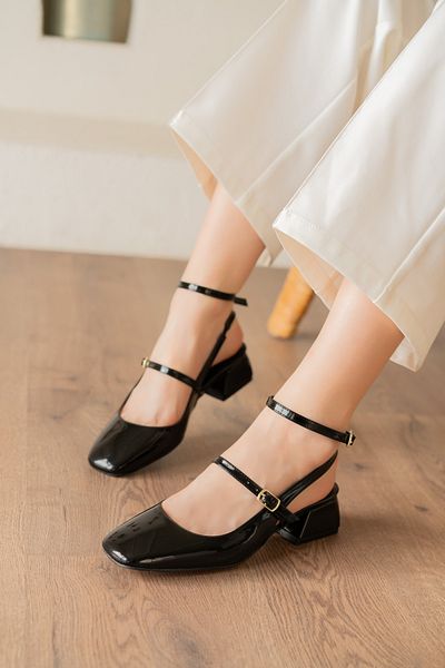 DURUNUN BUTİĞİ Pantofi casual cu toc din piele lacuita neagra