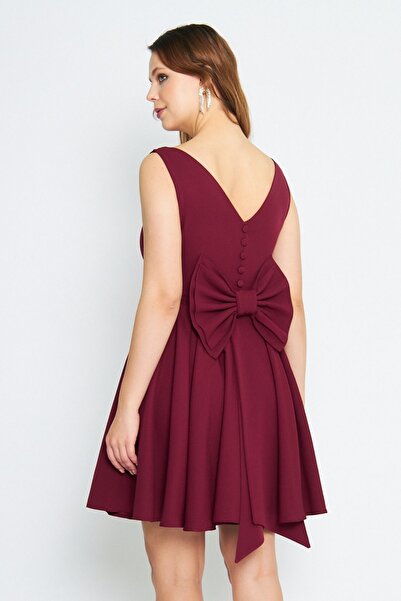 Bidoluelbise Kadın Sırtı Fiyonklu Süs Düğmeli V Yaka Pileli Mini Kloş Bordo A...