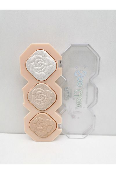 Cosha Beauty Rose Soo Glow 3-Piece Illuminating Palette - Highlighter
