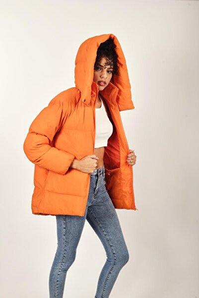 Rodi Oversize Kapüşonlu Düz Uzun Kollu Kadın Şişme Mont Rd23kb020584