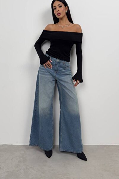 lovebox Жіноча чорна блузка з драпірованим коміром 24S15015