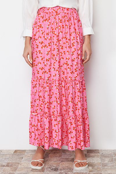 Trendyol Modest Růžová tkaná sukně s květinovým vzorem TCTSS22EE00000