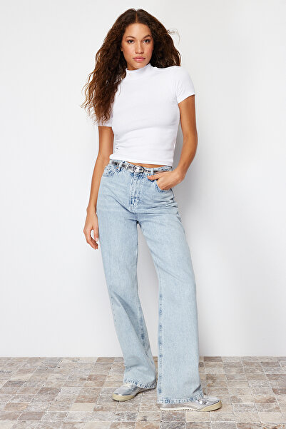 Trendyol Collection Bluză albă, cu guler înalt, cu nervuri, tricotată elastică TWOSS21BZ0780